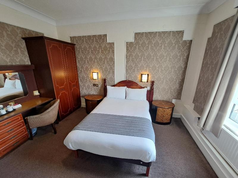 Scarisbrick Hotel - Oda