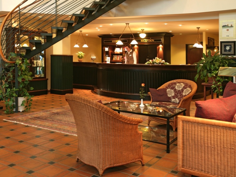 Trans World Hotel Donauwelle - Genel