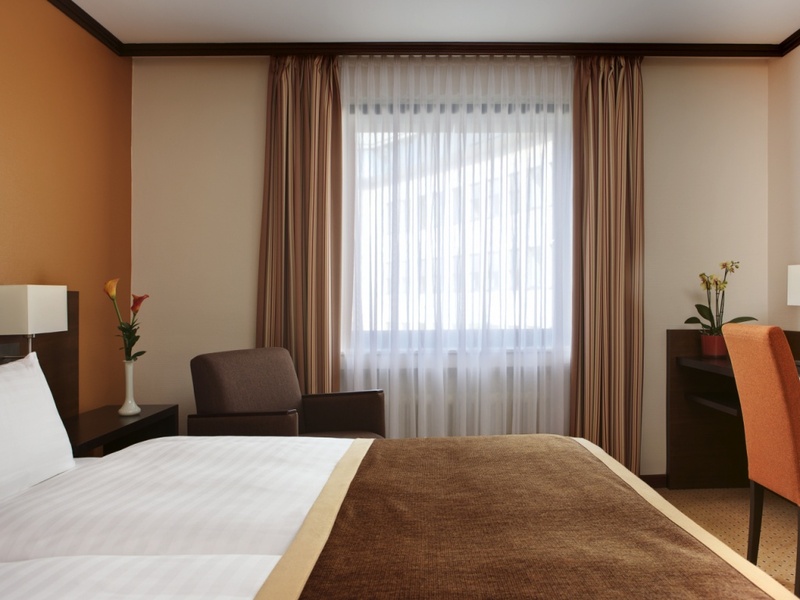 Trans World Hotel Donauwelle - Genel