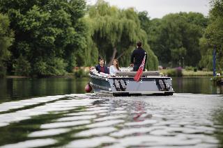 The Runnymede on Thames fotoÄŸrafÄ±