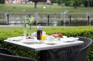 The Runnymede on Thames fotoÄŸrafÄ±