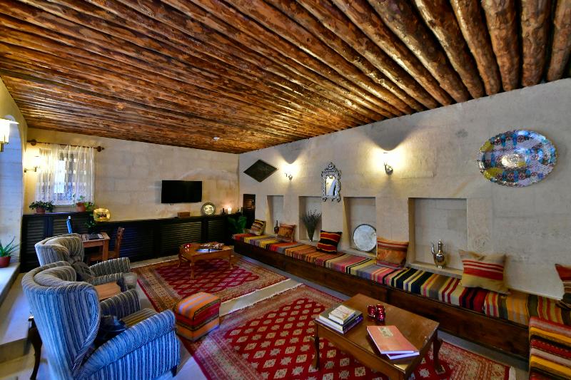 Cappadocia Estates - Lobi