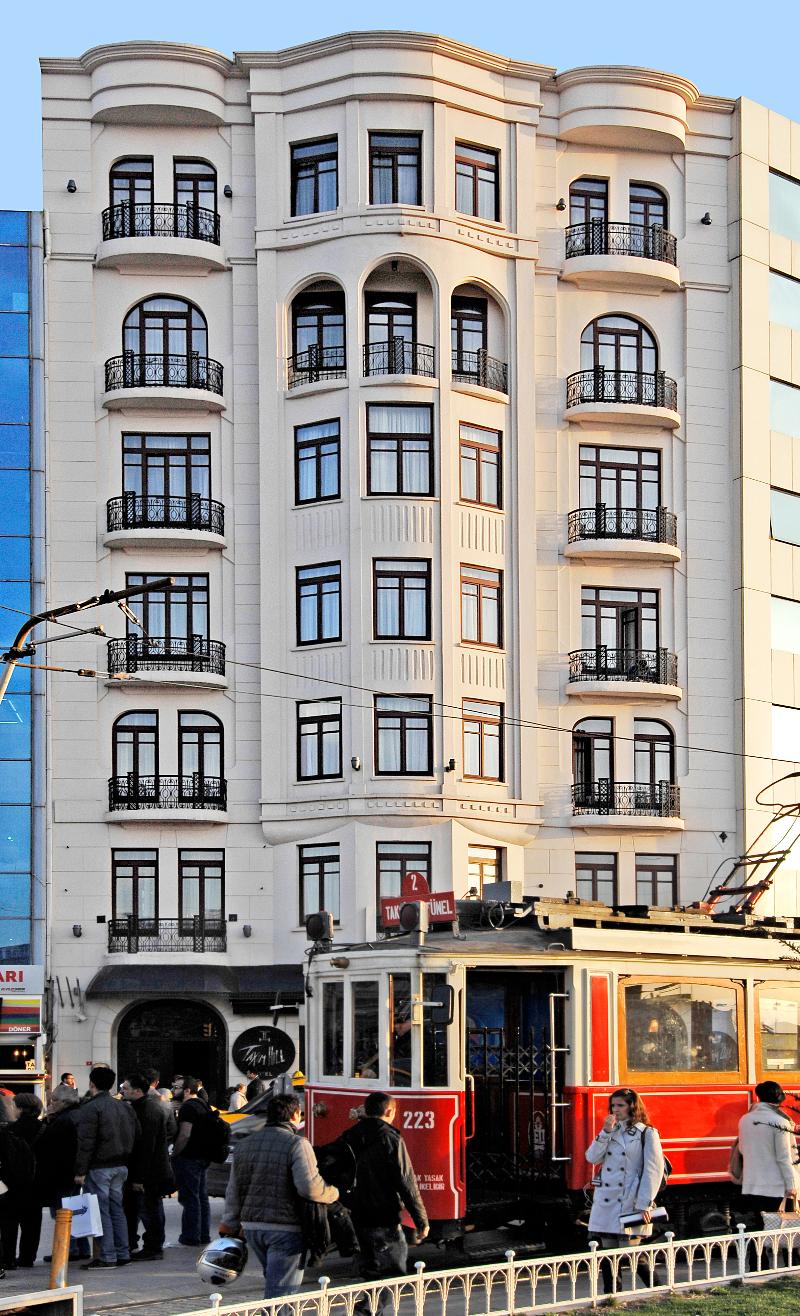 Taxim Hill - Genel