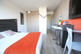 Adonis Paris Sud oda fotoğrafı