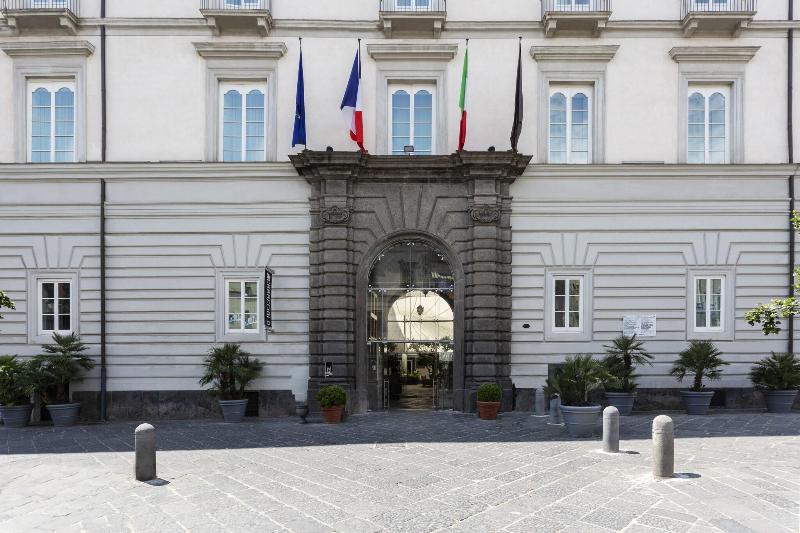 Palazzo Caracciolo Naples - Genel