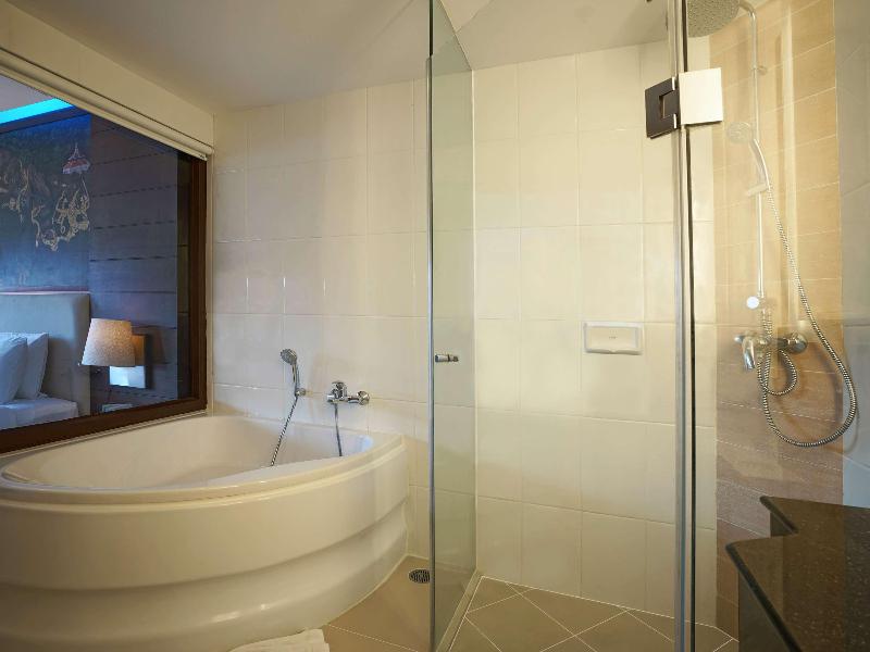Novotel Phuket Vintage Park - Oda