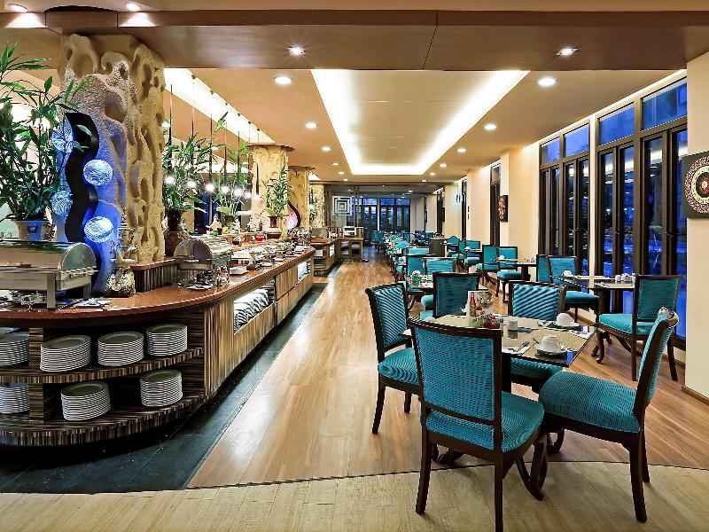 Novotel Phuket Vintage Park - Restoran