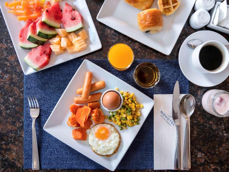 Novotel Phuket Vintage Park - Restoran