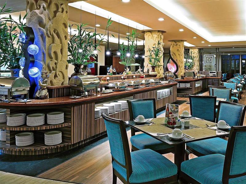 Novotel Phuket Vintage Park - Restoran