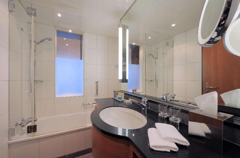 Radisson Blu Hotel, St Gallen - Oda