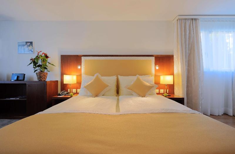 Radisson Blu Hotel, St Gallen - Oda