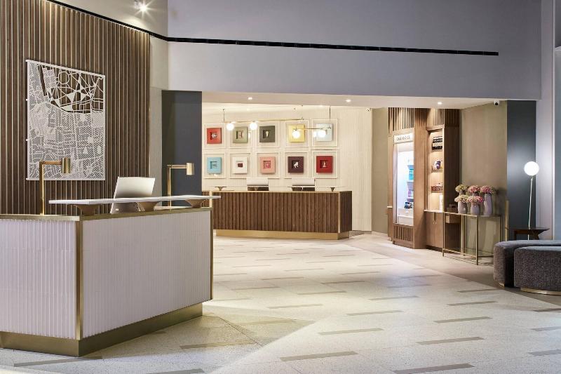 London Marriott Hotel Kensington - Lobi