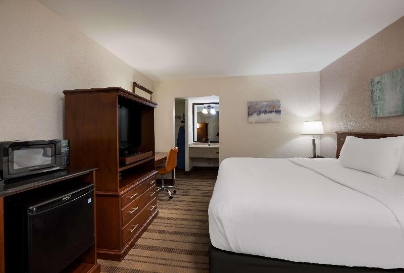 SureStay Plus by Best Western Woodbury Inn - Oda