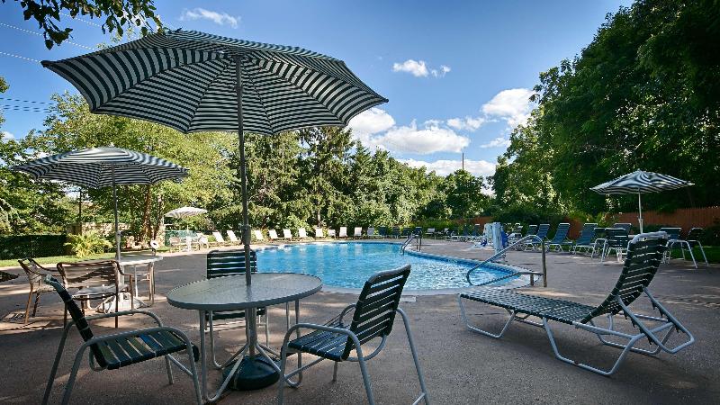 SureStay Plus by Best Western Woodbury Inn - Havuz