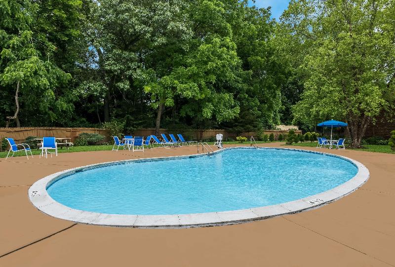 SureStay Plus by Best Western Woodbury Inn - Havuz