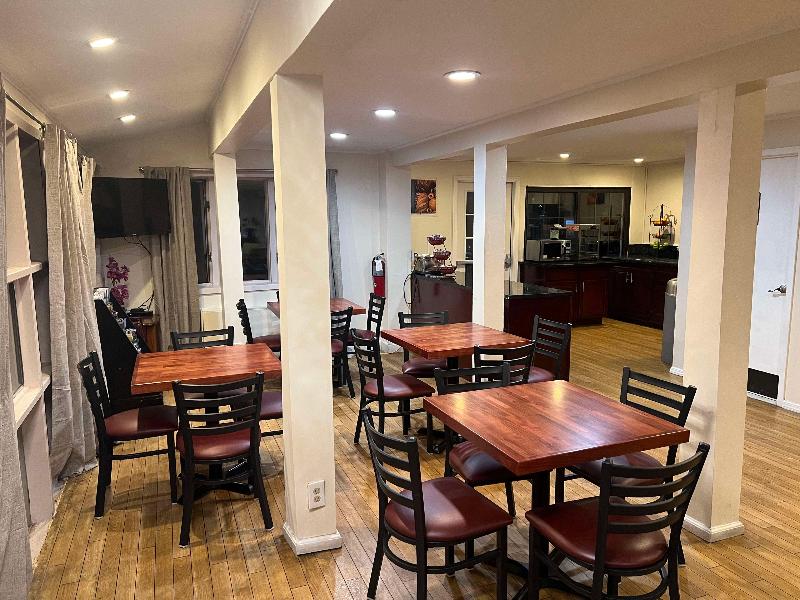 SureStay Plus by Best Western Woodbury Inn - Restoran