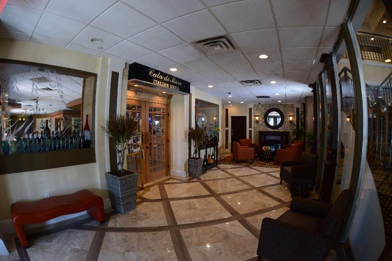 Best Western Mill River Manor - Lobi