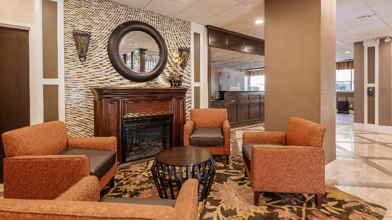 Best Western Mill River Manor - Lobi