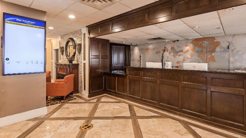 Best Western Mill River Manor - Lobi