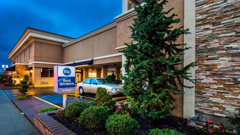 Best Western Mill River Manor - Genel