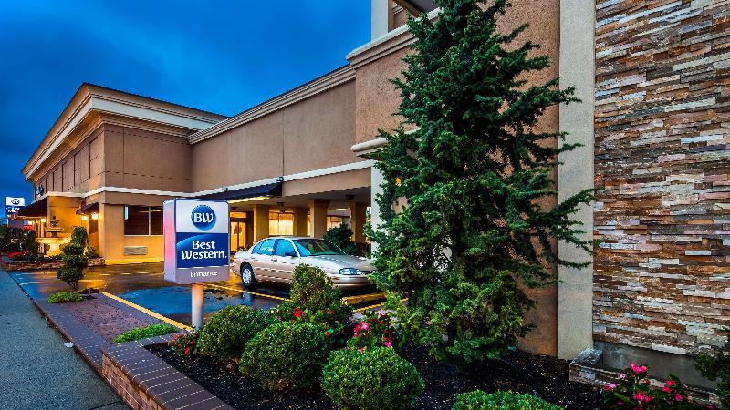 Best Western Mill River Manor - Genel