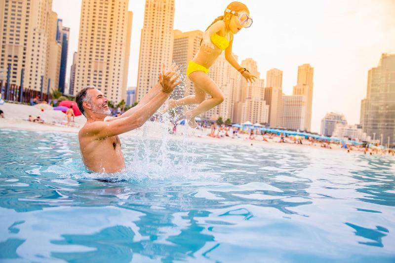 Delta Hotels by Marriott Jumeirah Beach - Plaj