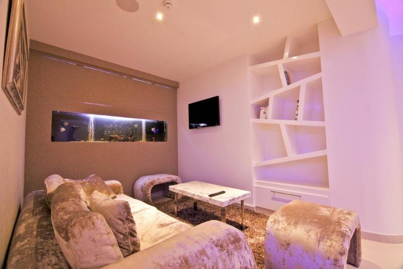 Achilleos City Hotel - Genel