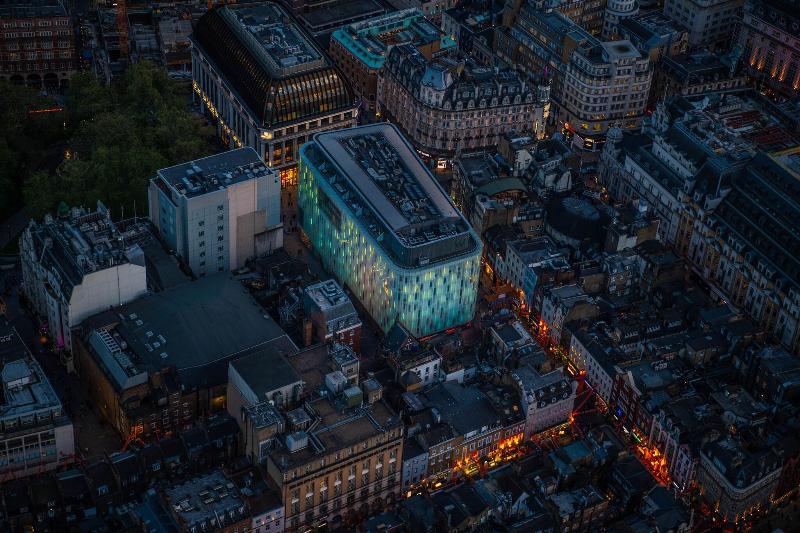 W London Leicester Square - Genel
