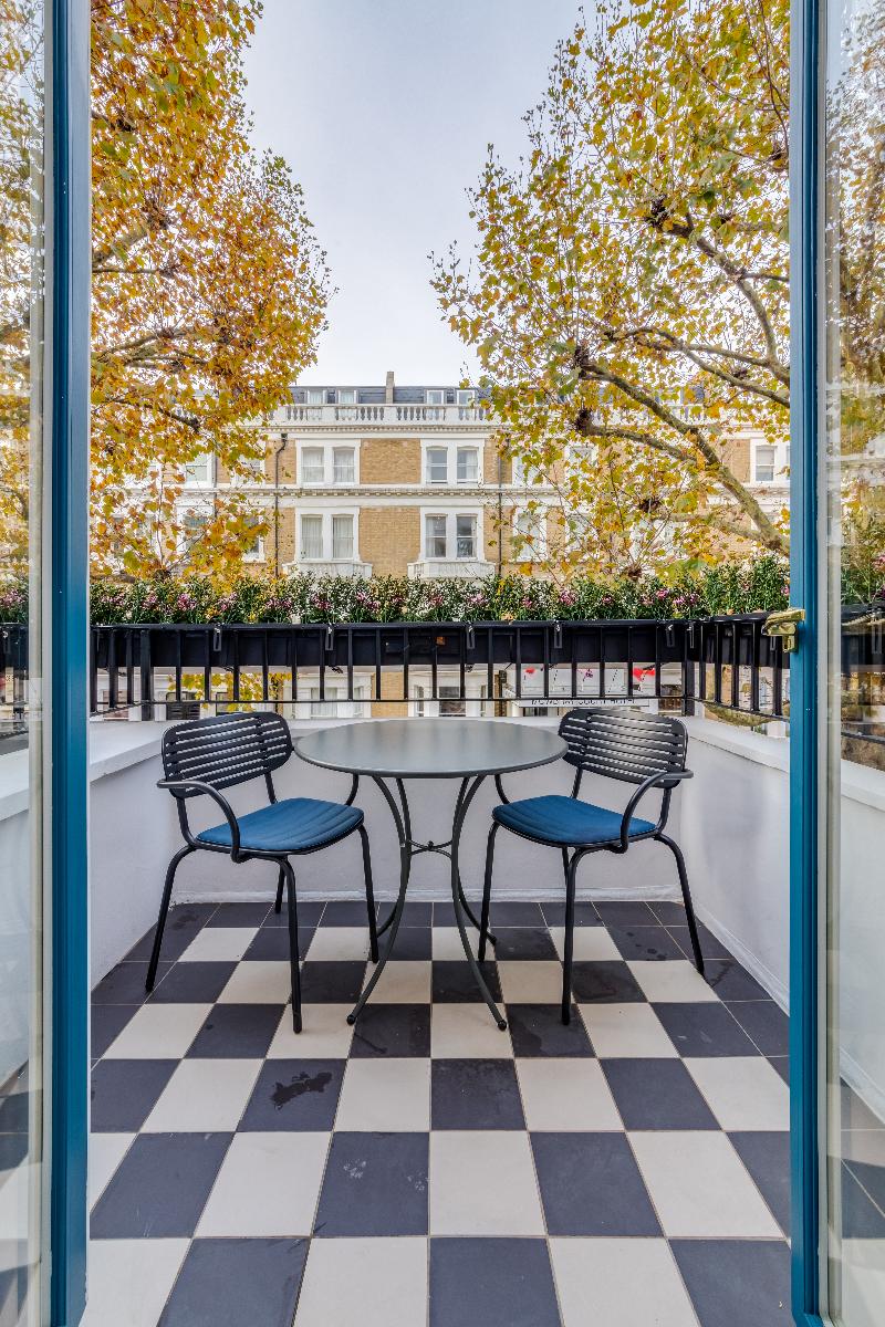 Mornington London Kensington BW Premier Collection - Oda