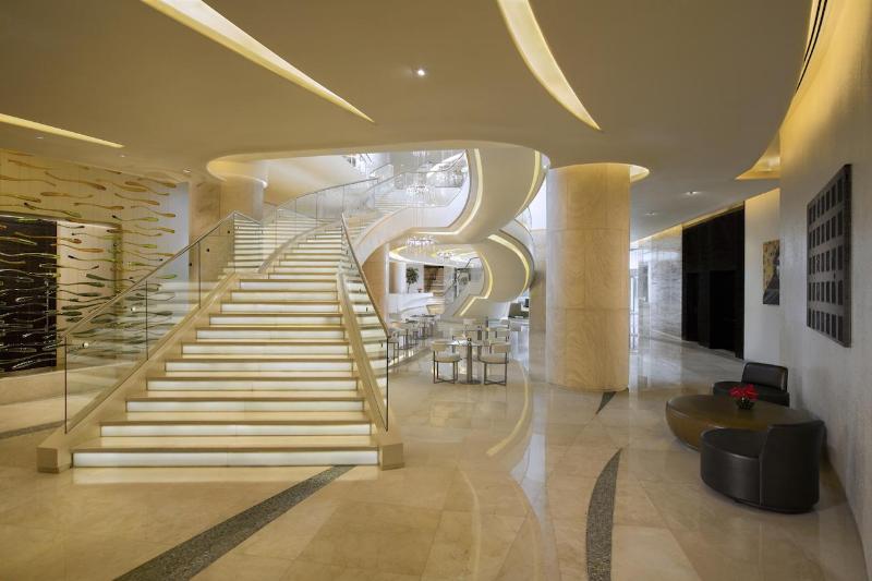 Millennium Al Rawdah Hotel Abu Dhabi - Lobi