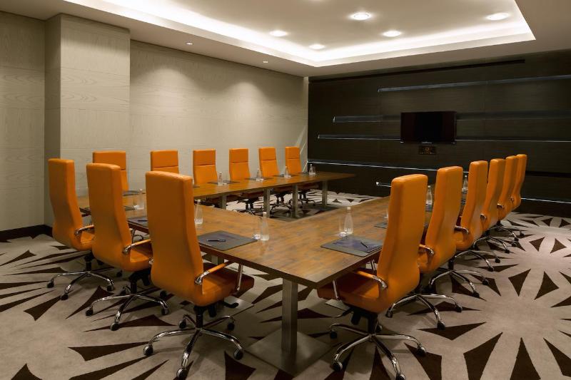 Millennium Al Rawdah Hotel Abu Dhabi - Toplantı