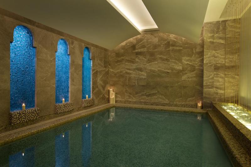 Millennium Al Rawdah Hotel Abu Dhabi - Havuz