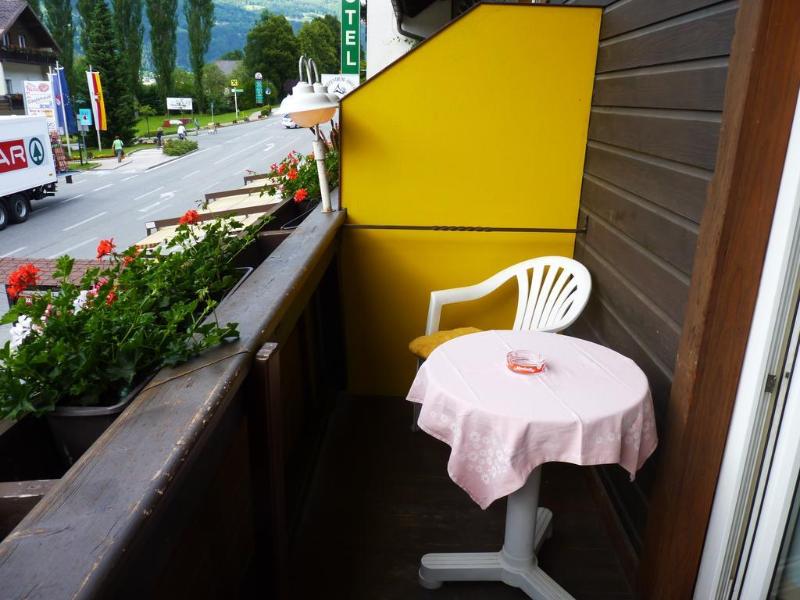 Gasthof Zur Post und Nebenhauser - Genel