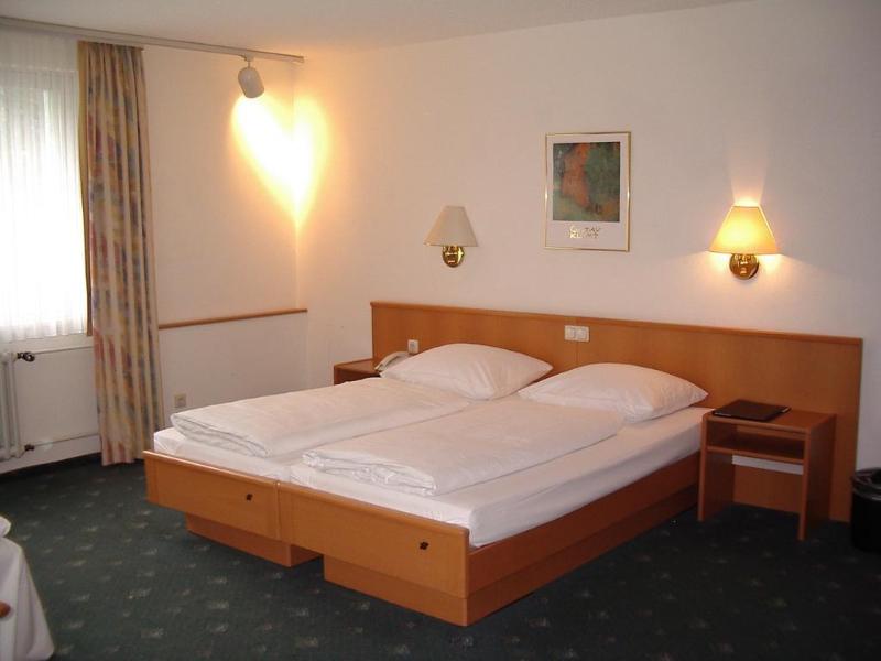 Eifelstern Hotel - Genel