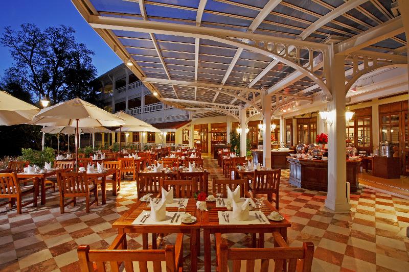 Centara Grand Beach Resort Hua Hin - Restoran