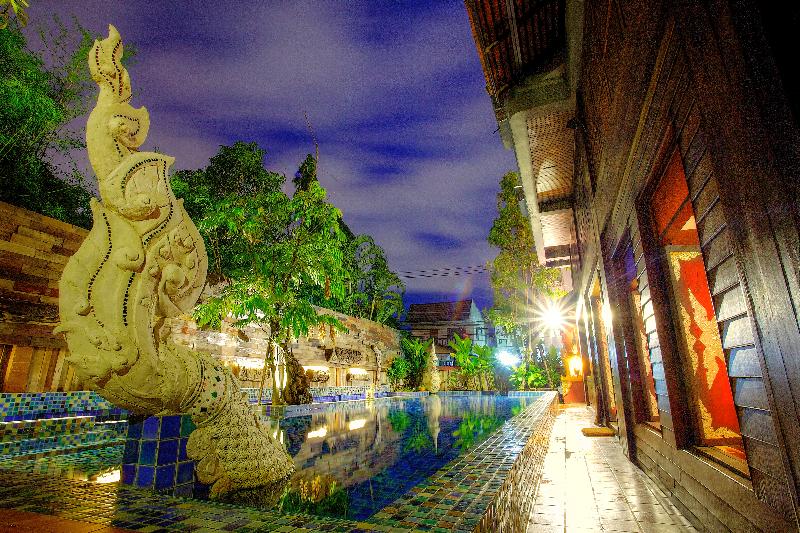 Singha Montra Lanna Boutique Style - Havuz