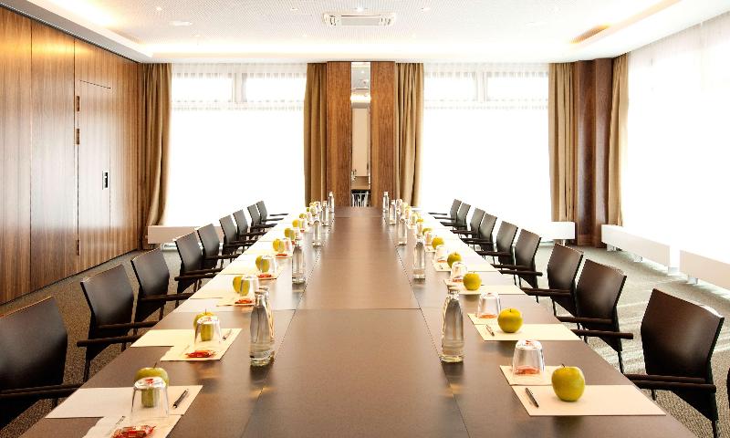 Derag Livinghotel Düsseldorf - Toplantı