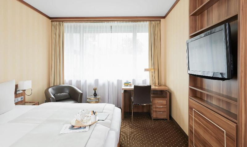 Derag Livinghotel Düsseldorf - Oda