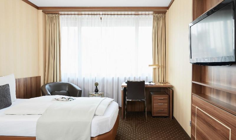 Derag Livinghotel Düsseldorf - Oda