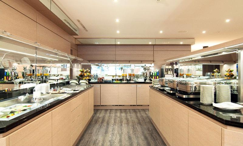 Derag Livinghotel Düsseldorf - Restoran