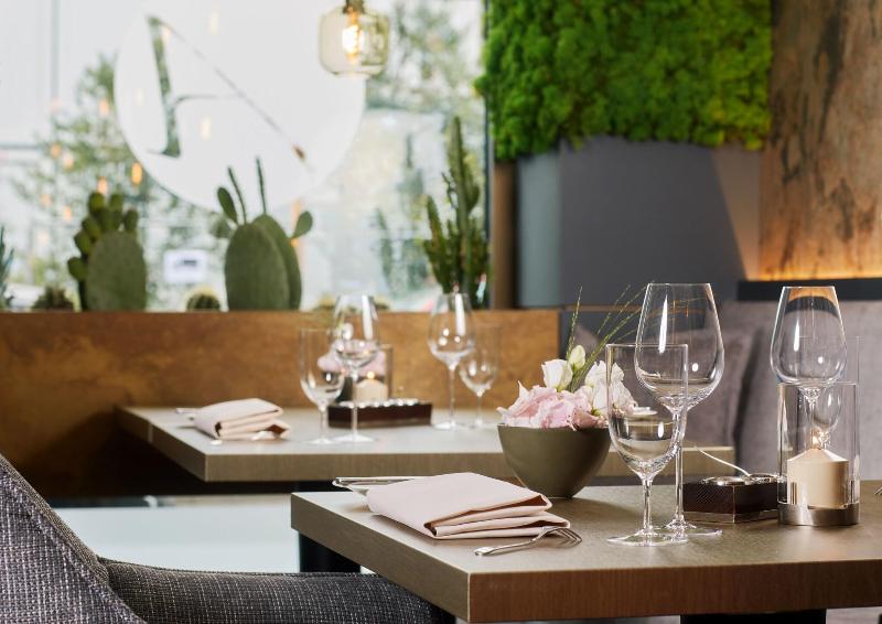 Derag Livinghotel Düsseldorf - Restoran