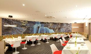 Derag Livinghotel Düsseldorf fotoÄŸrafÄ±
