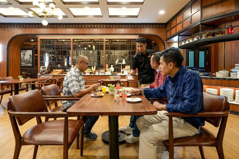 Pangeran Pekanbaru - Bar