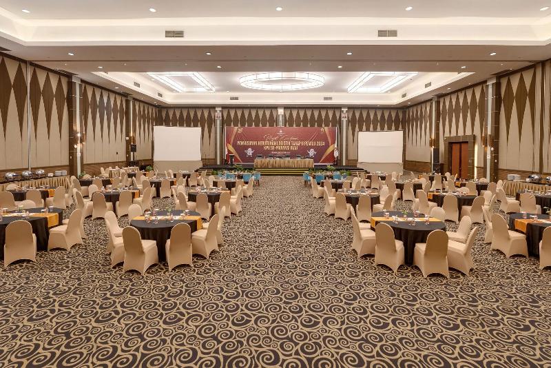 Pangeran Pekanbaru - Toplantı