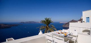 Pantelia Suites