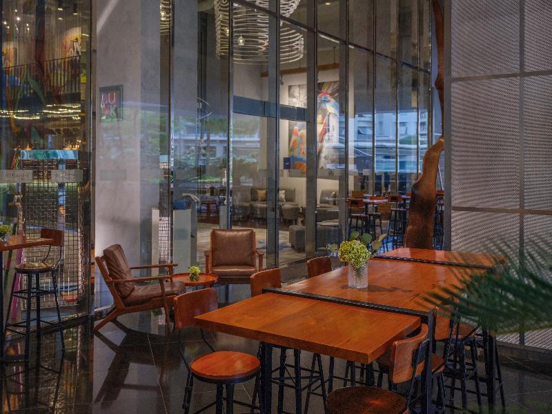 Pullman Jakarta Central Park - Bar
