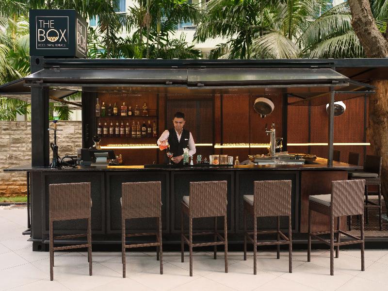 Pullman Jakarta Central Park - Bar