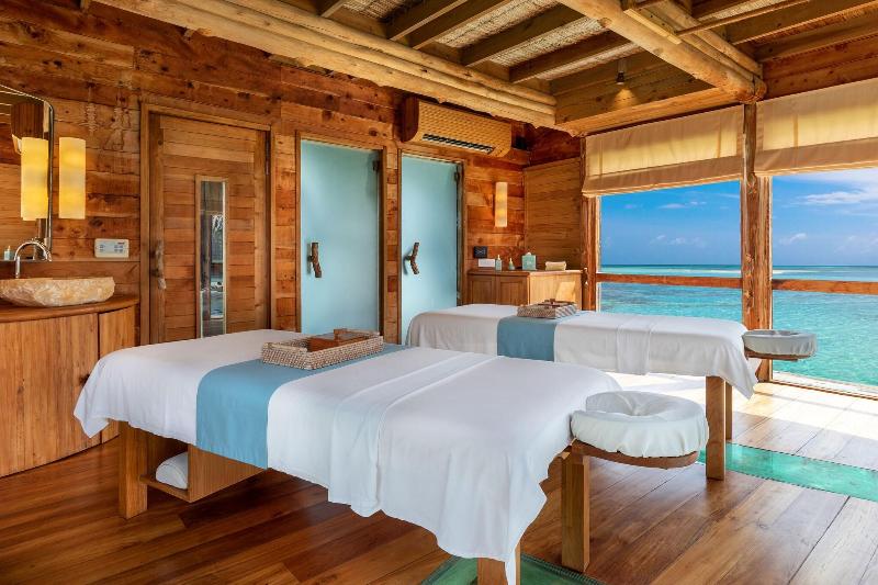 Gili Lankanfushi Maldives - Havuz