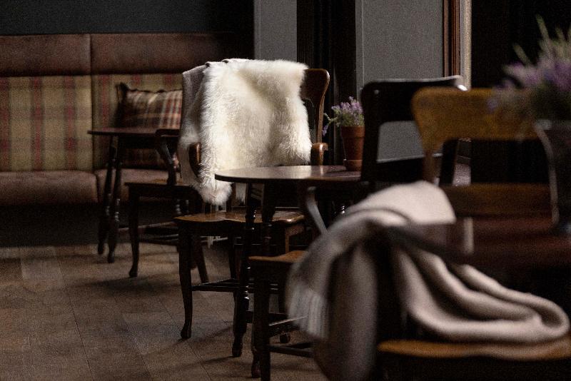 Balmoral Arms (Formerly Deeside Inn ) - Bar