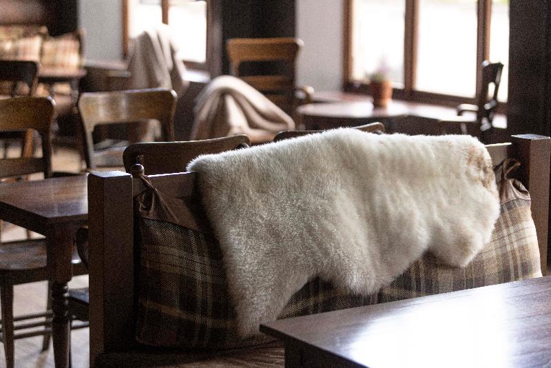 Balmoral Arms (Formerly Deeside Inn ) - Bar